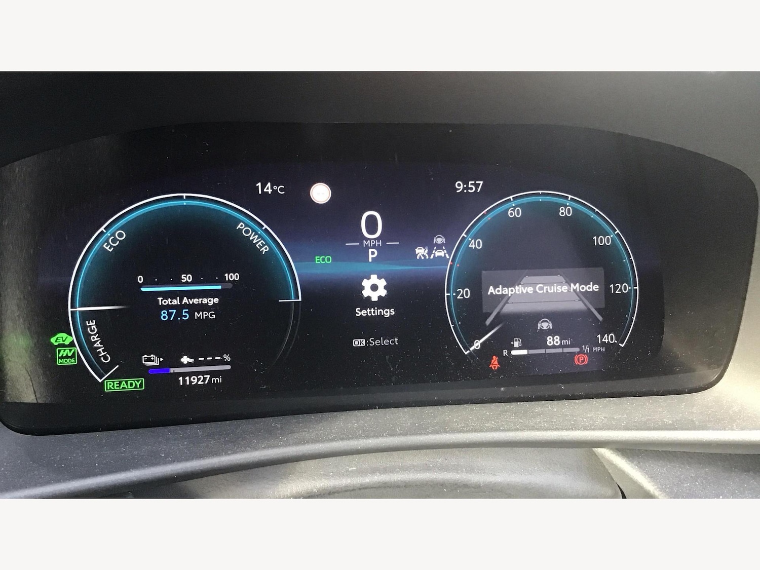 Used Toyota C-HR 2024 for sale - 76802403: Photo 11