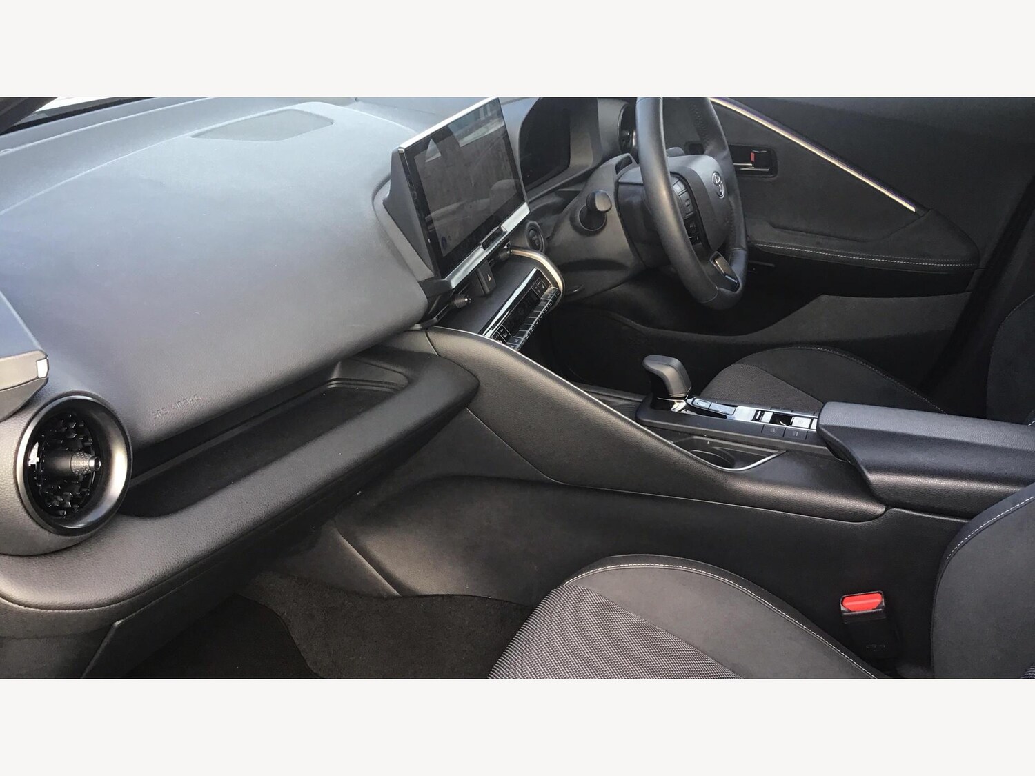 Used Toyota C-HR 2024 for sale - 76802403: Photo 12