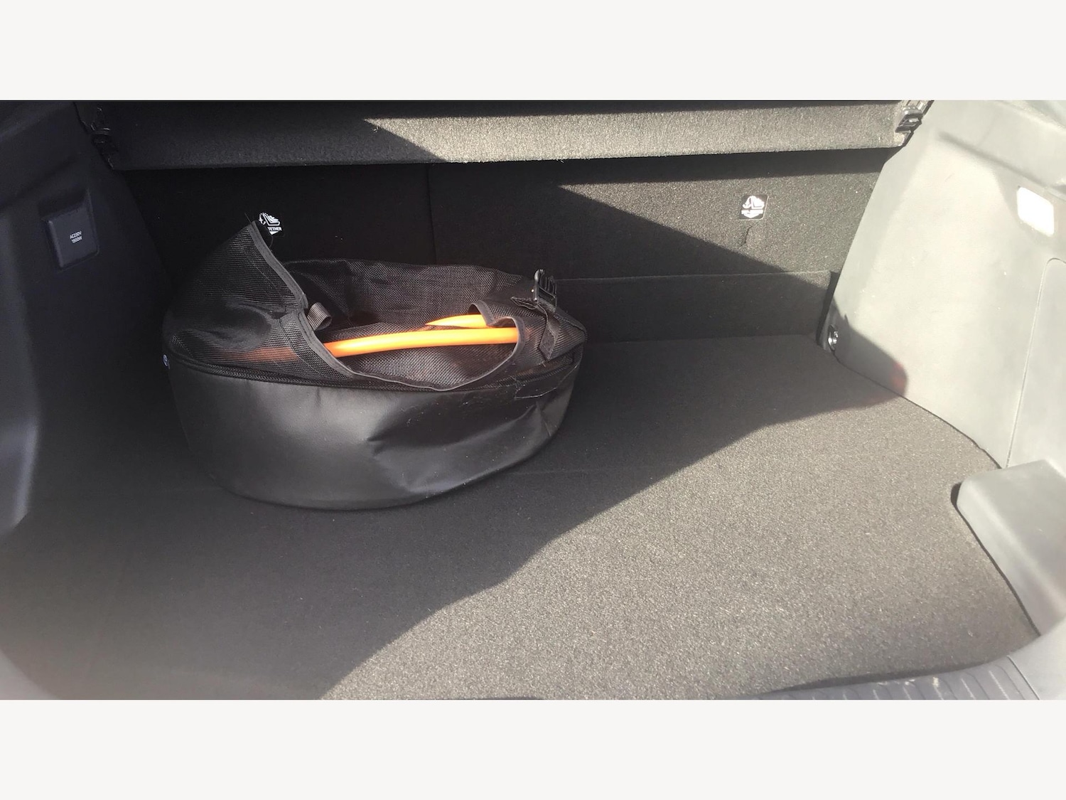 Used Toyota C-HR 2024 for sale - 76802403: Photo 16