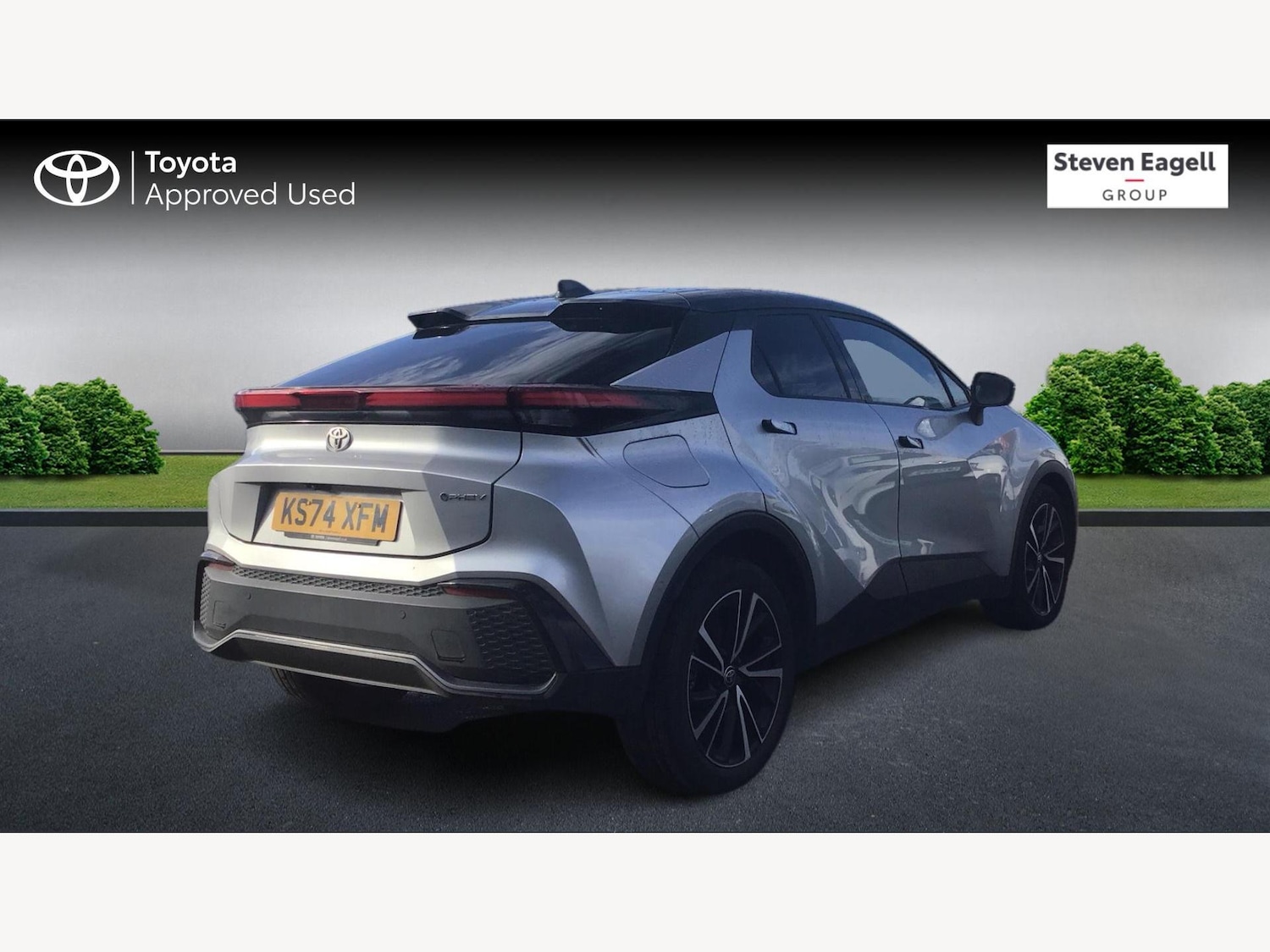 Used Toyota C-HR 2024 for sale - 76802403: Photo 2