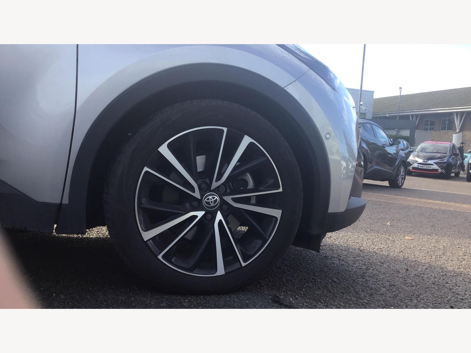 Used Toyota C-HR 2024 for sale - 76802403: Photo 20