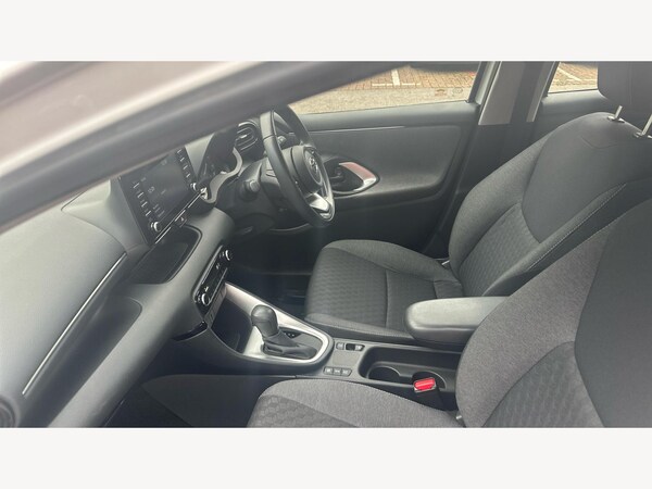 Used Toyota Yaris 2022 for sale - 76095143: Photo 12