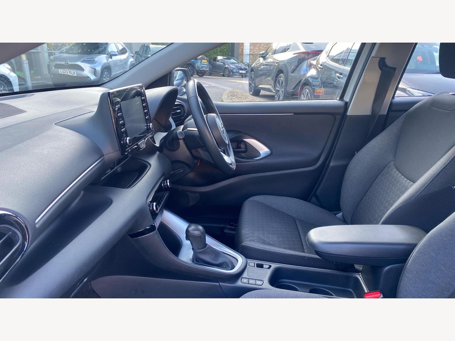 Used Toyota Yaris for sale - 76473005: Photo 12