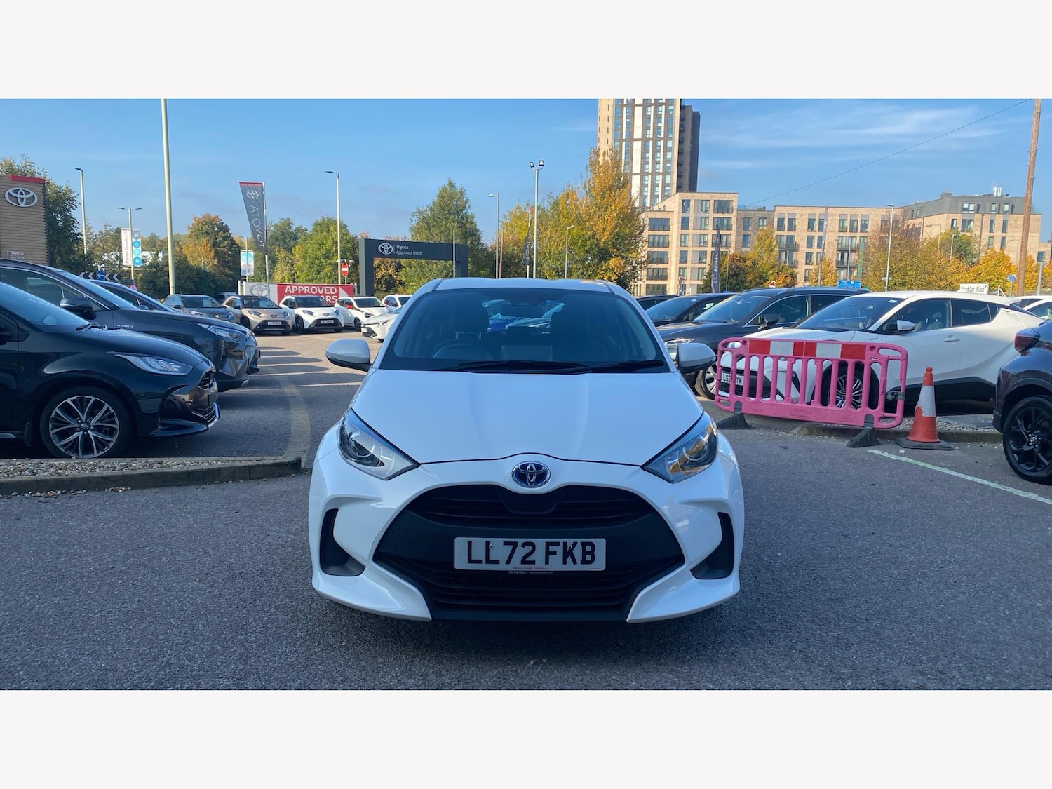 Used Toyota Yaris for sale - 76473005: Photo 17