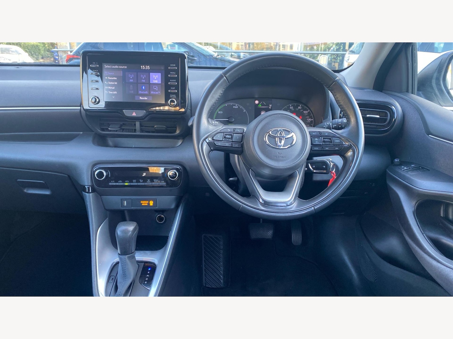 Used Toyota Yaris for sale - 76473005: Photo 8