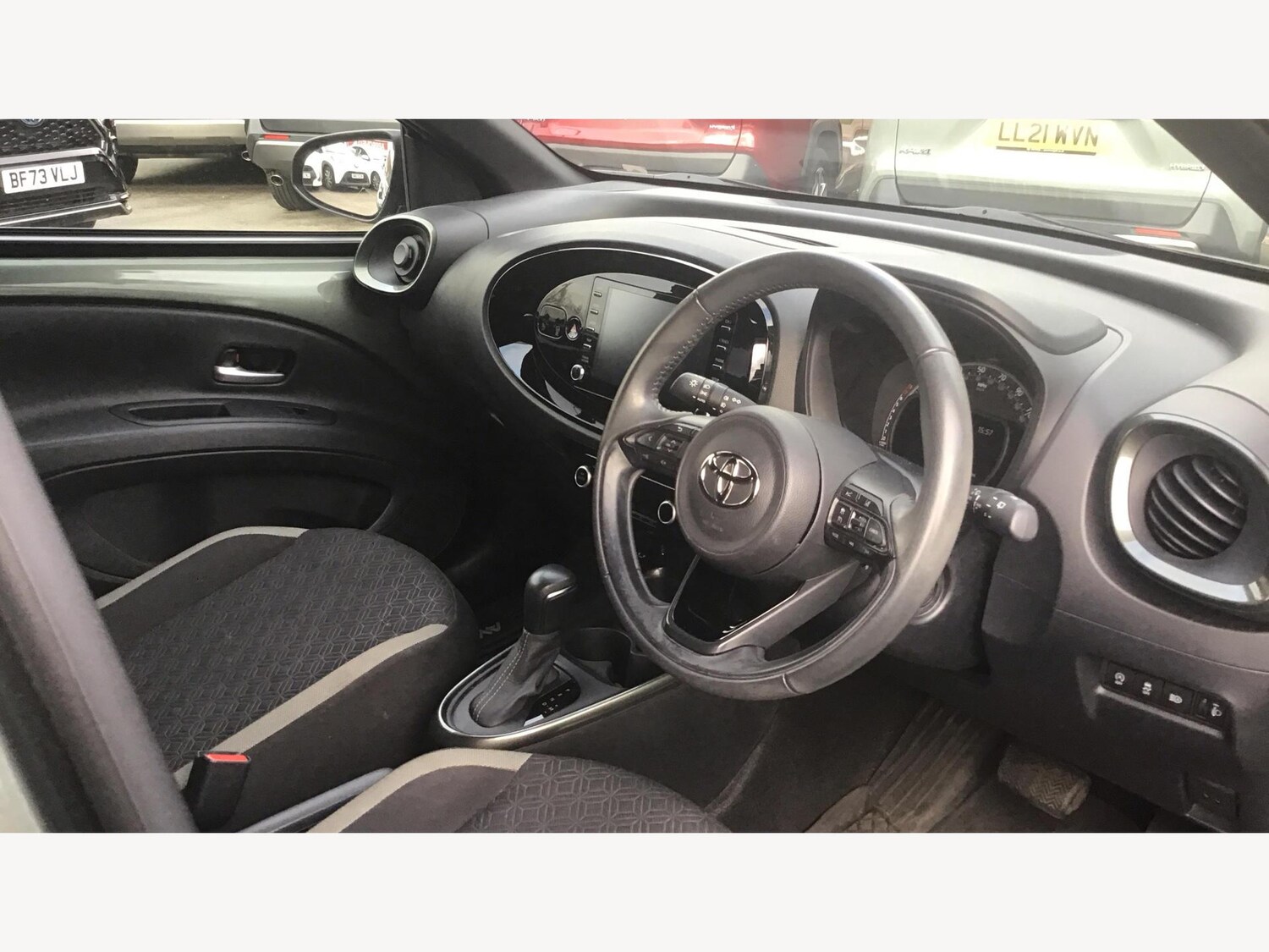 Used Toyota Aygo X 2022 for sale - 76398627: Photo 13