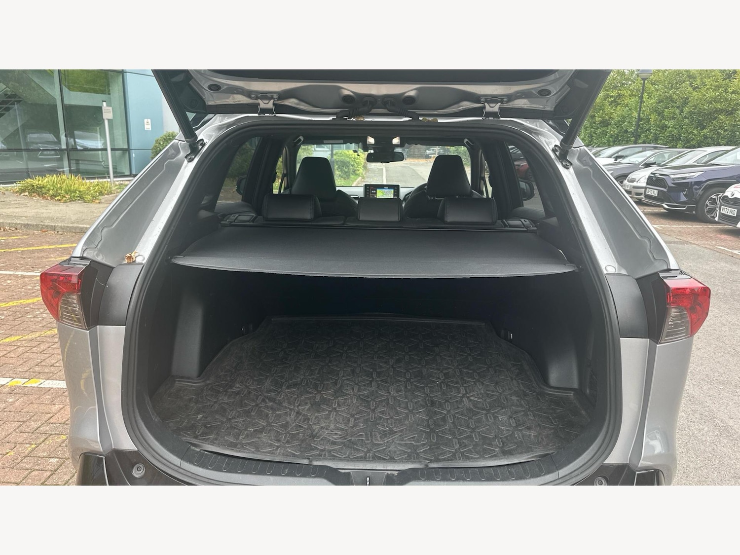 Used Toyota RAV4 2022 for sale - 76753296: Photo 16