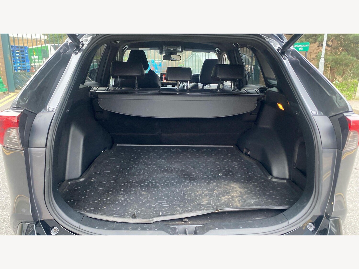 Used Toyota RAV4 2019 for sale - 77783247: Photo 16