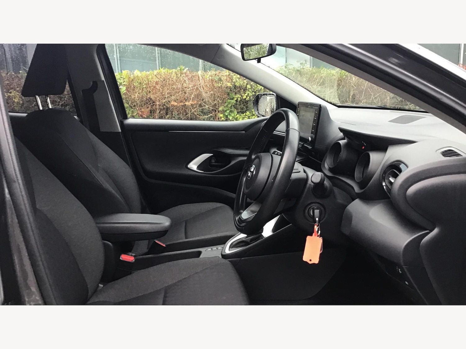 Used Toyota Yaris 2022 for sale - 76865143: Photo 13