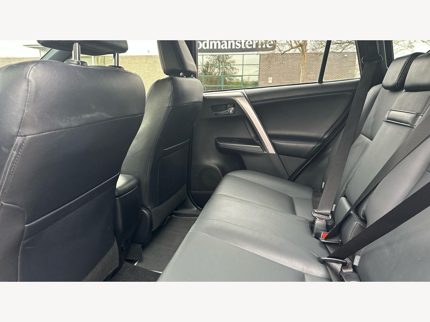 Used Toyota RAV4 for sale - 77612614: Photo 15