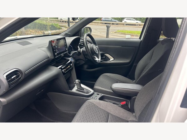 Used Toyota Yaris Cross 2022 for sale - 75965811: Photo 12