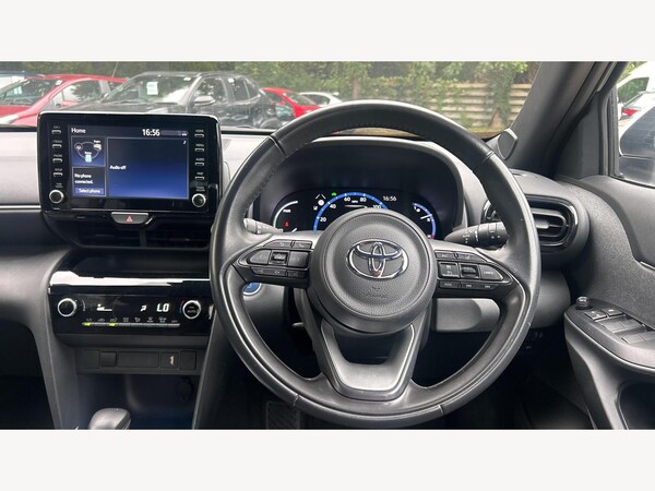 Used Toyota Yaris Cross 2022 for sale - 75965811: Photo 8