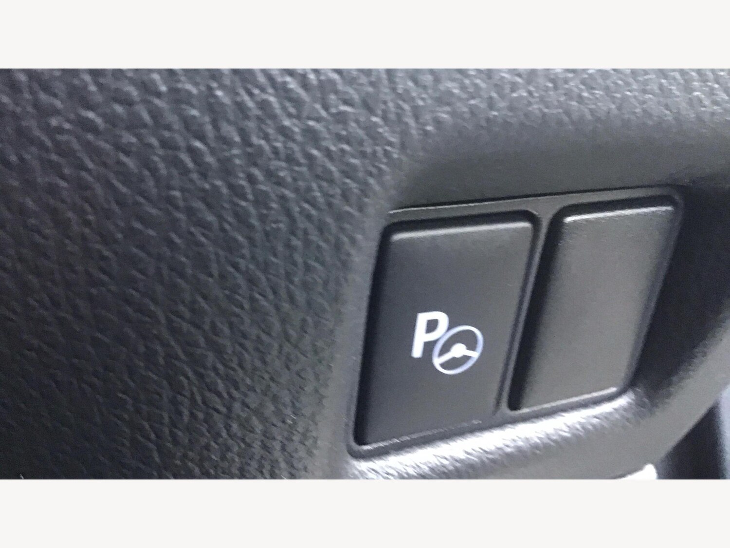 Used Toyota C-HR 2023 for sale - 76584922: Photo 26