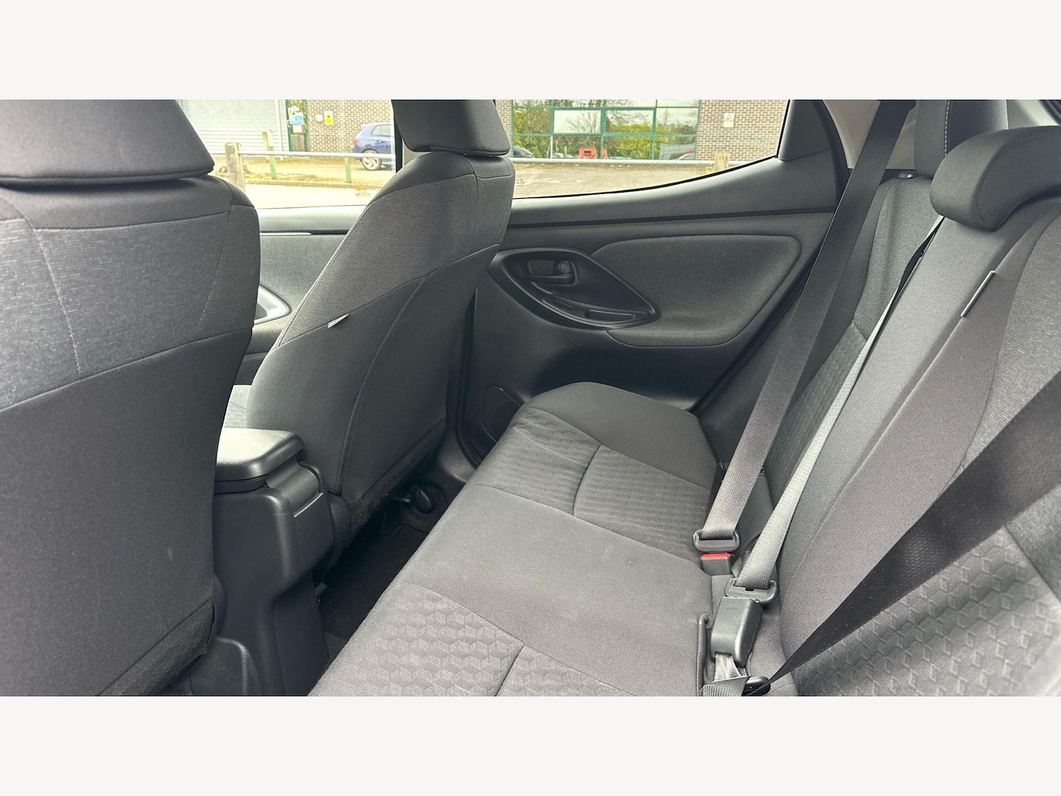 Used Toyota Yaris for sale - 78086373: Photo 15