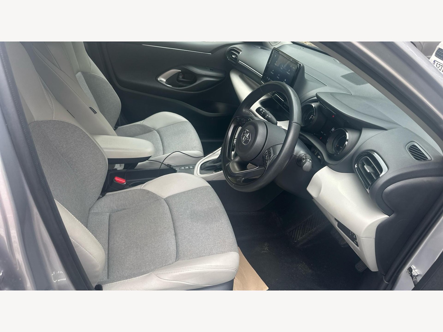 Used Toyota Yaris 2023 for sale - 76349471: Photo 13