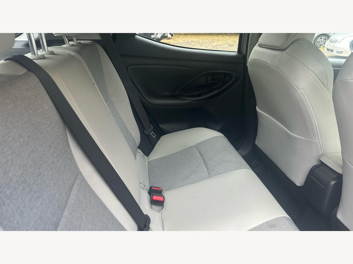 Used Toyota Yaris 2023 for sale - 76349471: Photo 14