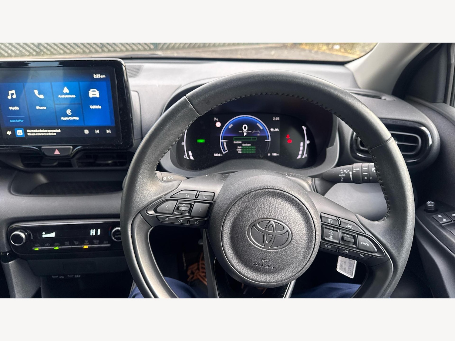 Used Toyota Yaris 2025 for sale - 77103529: Photo 10