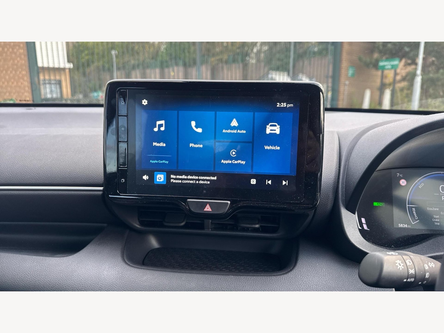 Used Toyota Yaris 2025 for sale - 77103529: Photo 9