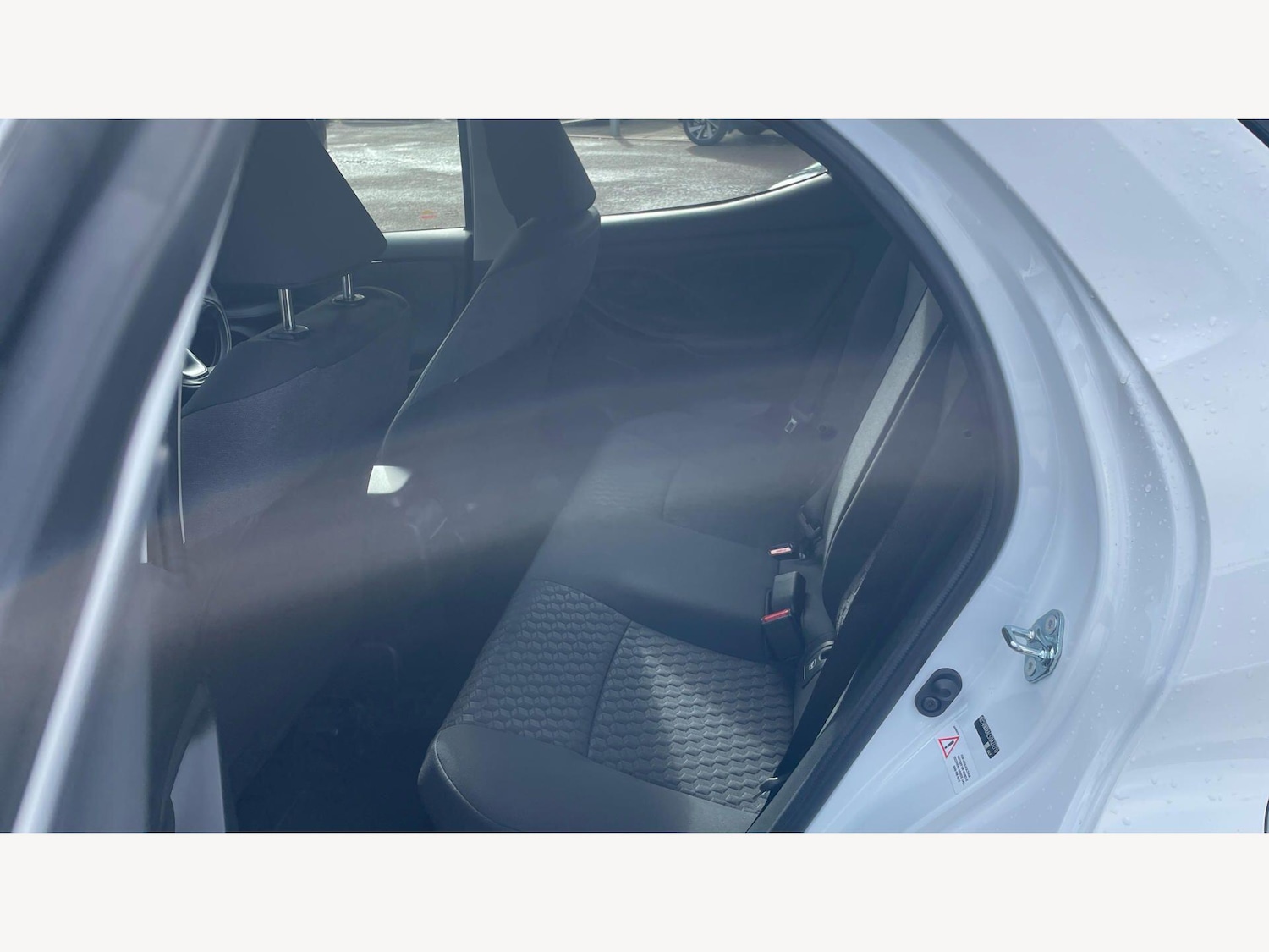 Used Toyota Yaris for sale - 77993606: Photo 15