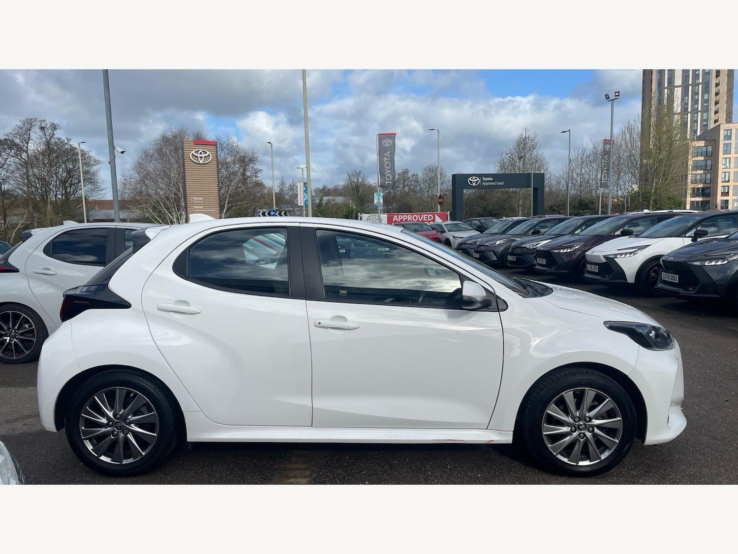 Used Toyota Yaris for sale - 77993606: Photo 18