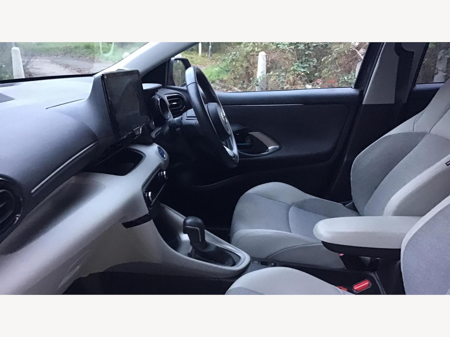 Used Toyota Yaris 2022 for sale - 76657711: Photo 12