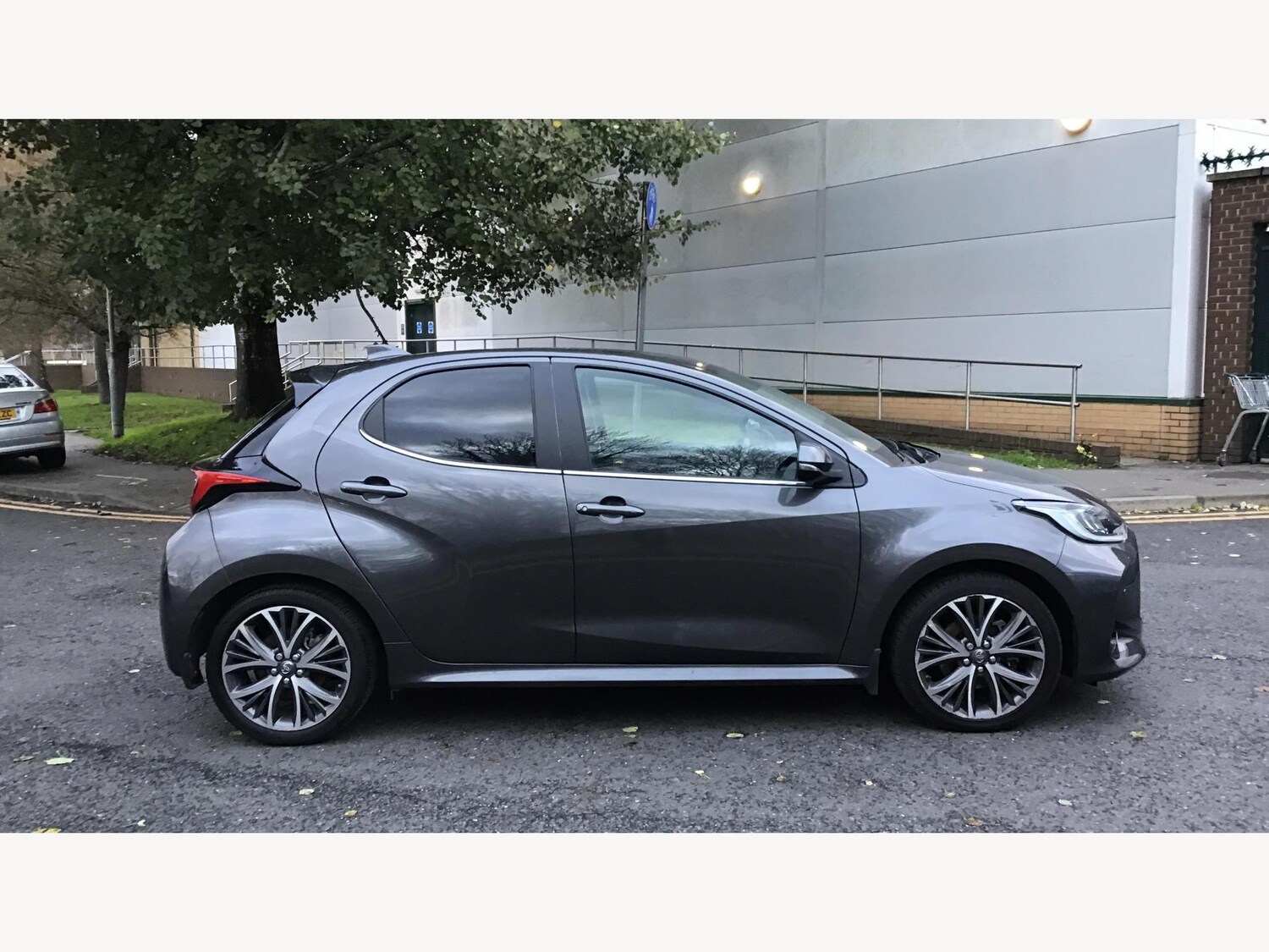 Used Toyota Yaris 2022 for sale - 76657711: Photo 18