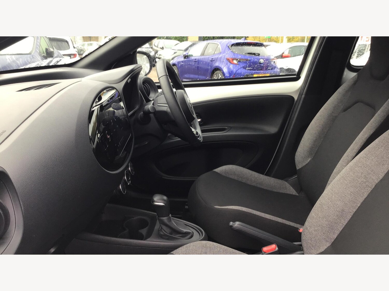 Used Toyota Aygo X 2024 for sale - 76457209: Photo 12