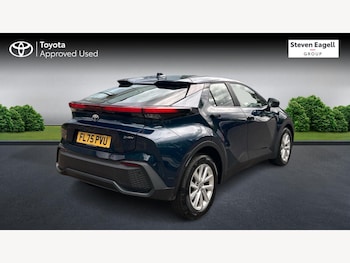 Used Toyota C-HR 2025 for sale - 79540472: Photo