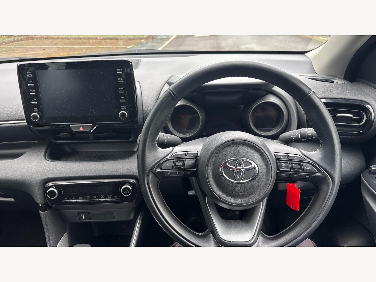Used Toyota Yaris 2022 for sale - 77081277: Photo 8