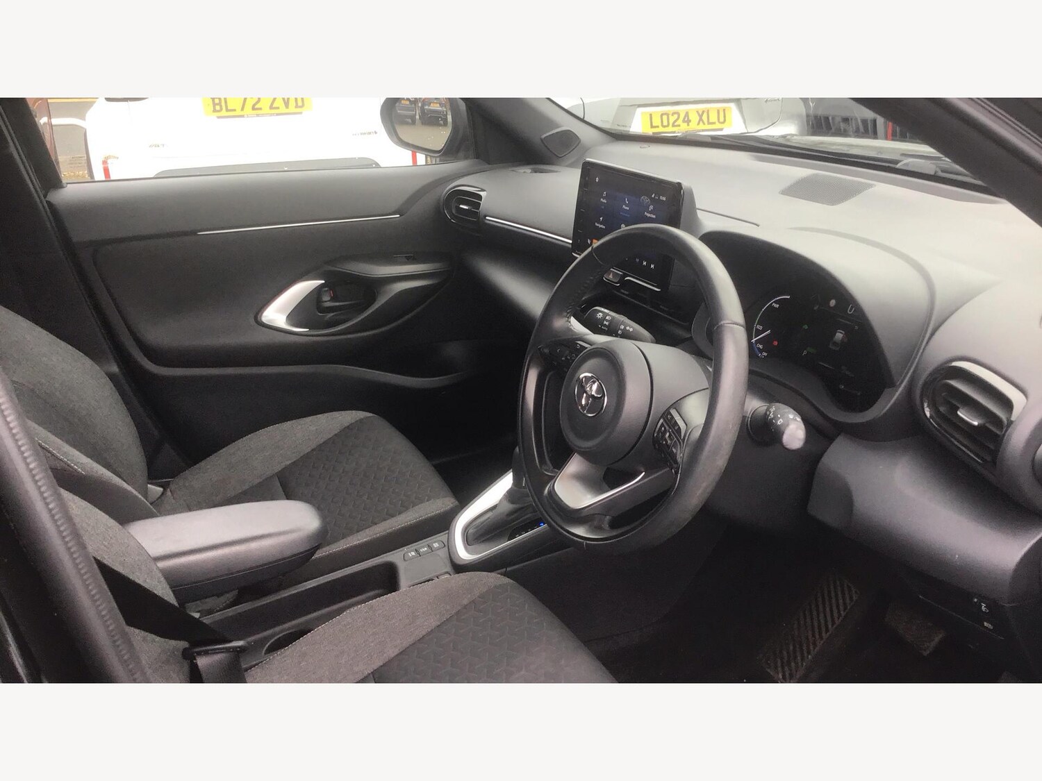 Used Toyota Yaris Cross 2022 for sale - 77468234: Photo 13