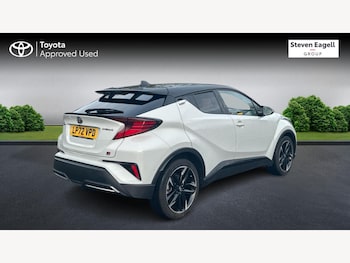 Used Toyota C-HR 2023 for sale - 77564993: Photo