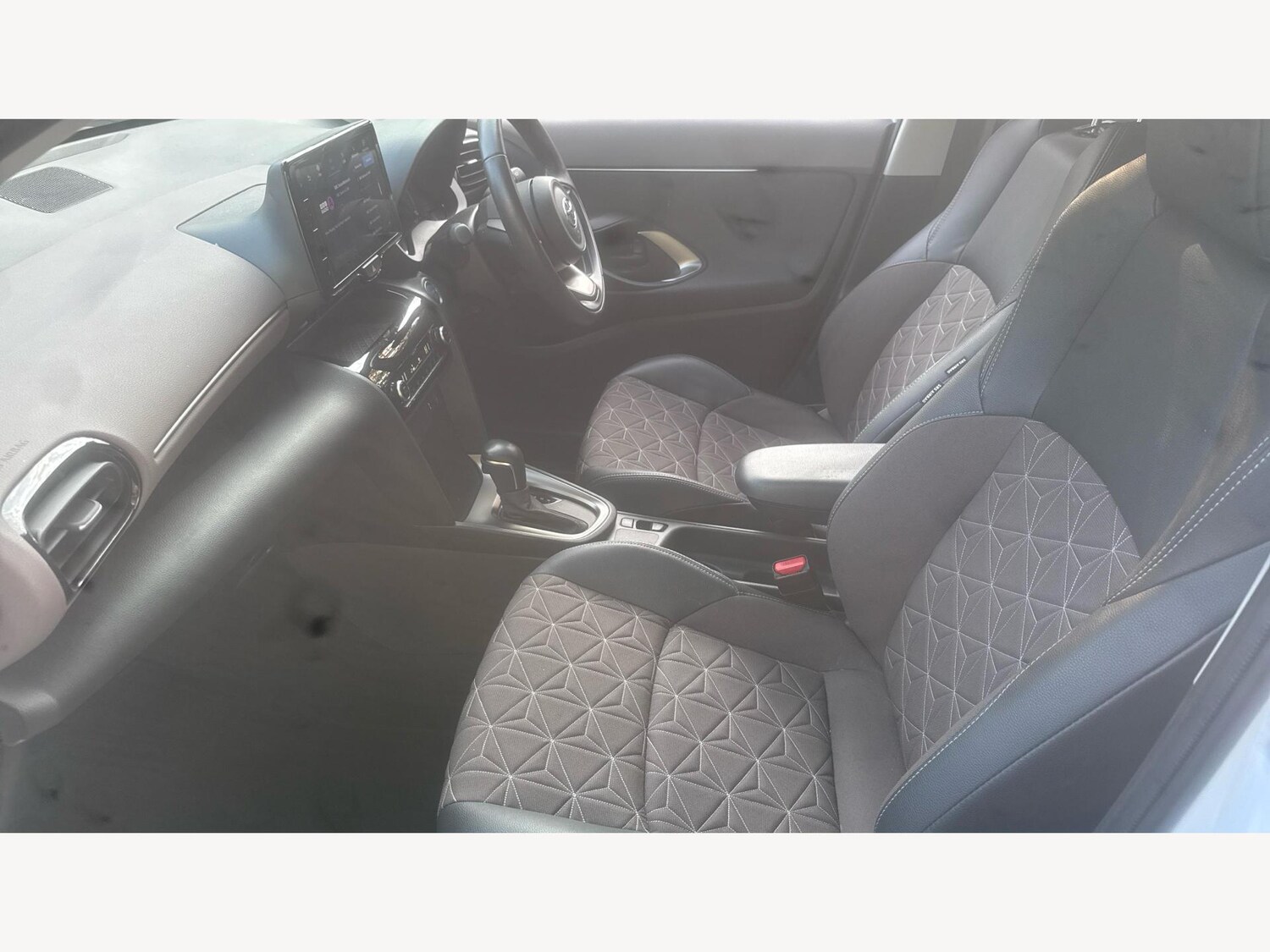 Used Toyota Yaris Cross 2023 for sale - 76259713: Photo 12