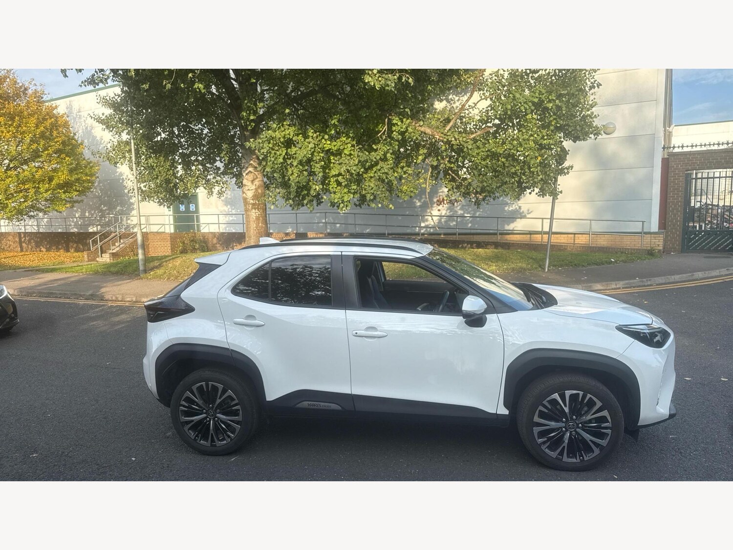 Used Toyota Yaris Cross 2023 for sale - 76259713: Photo 18