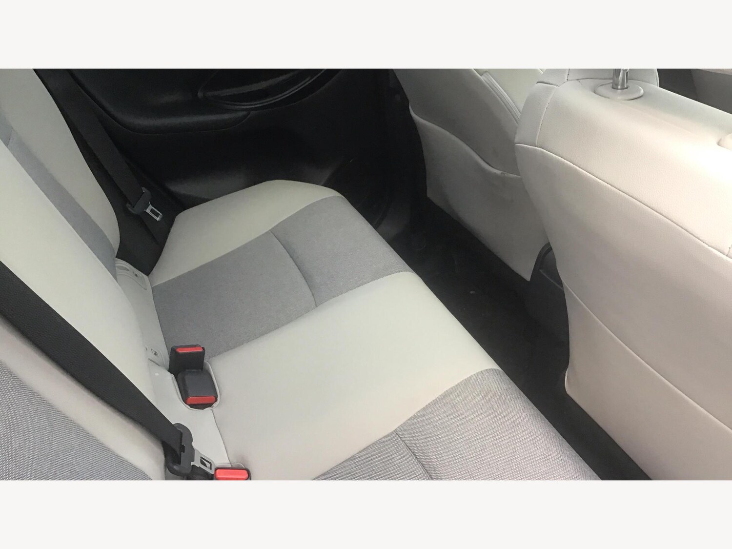 Used Toyota Yaris 2022 for sale - 77376530: Photo 14