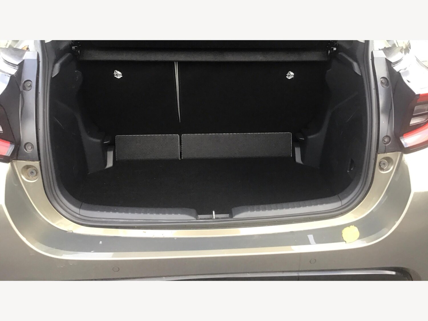 Used Toyota Yaris 2022 for sale - 77376530: Photo 16