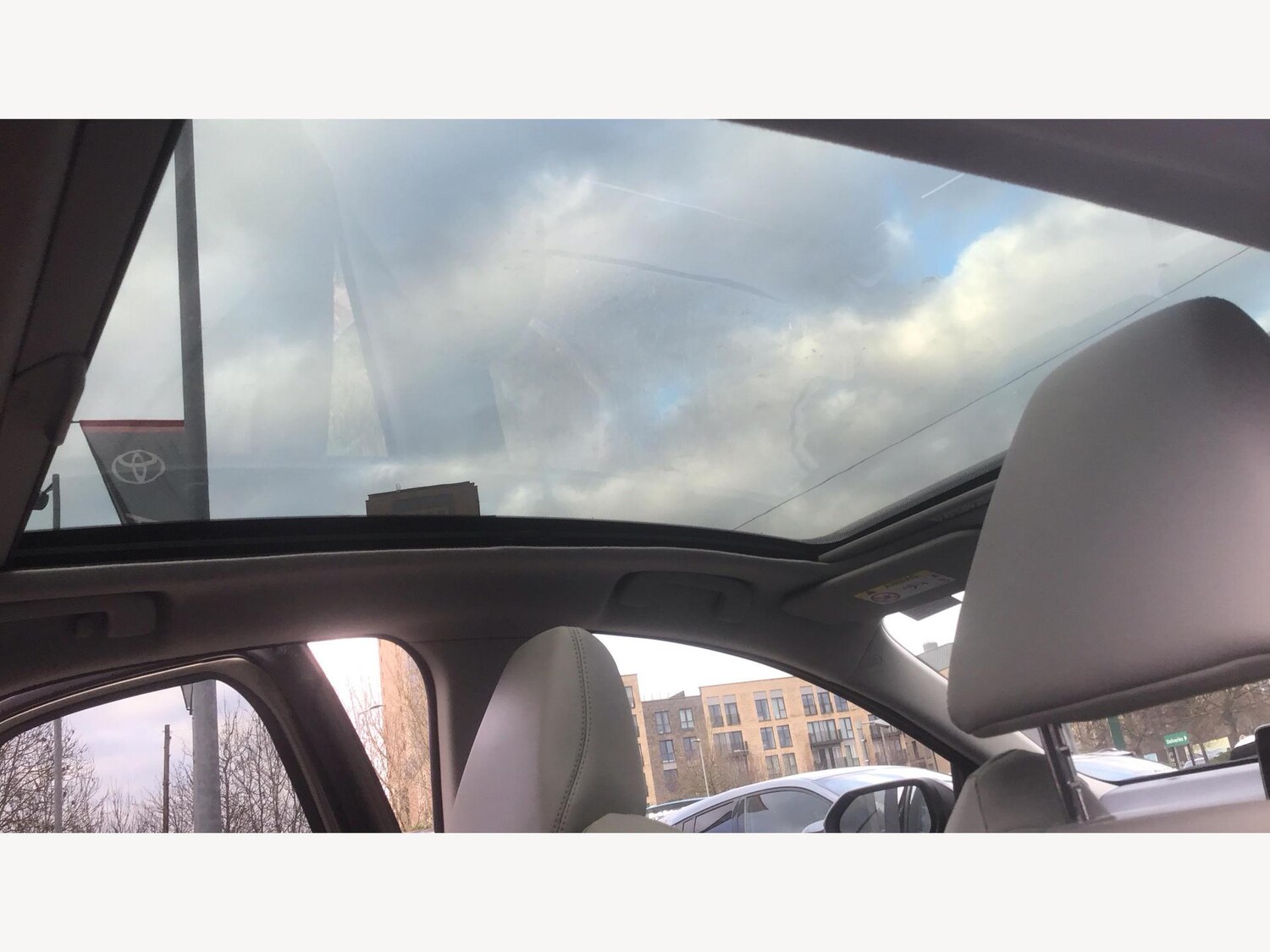 Used Toyota Yaris 2022 for sale - 77376530: Photo 24