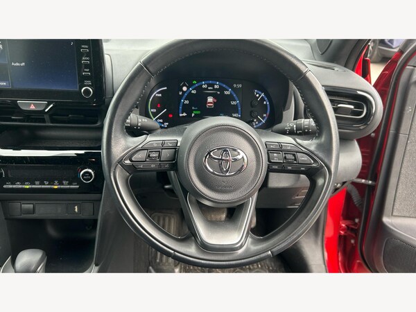 Used Toyota Yaris Cross 2022 for sale - 76151897: Photo 10