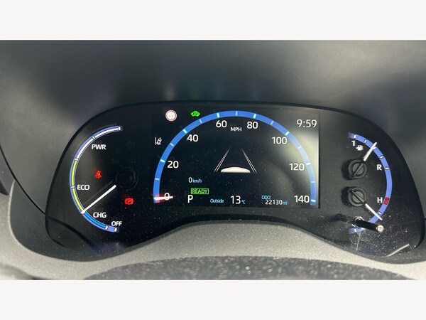 Used Toyota Yaris Cross 2022 for sale - 76151897: Photo 11
