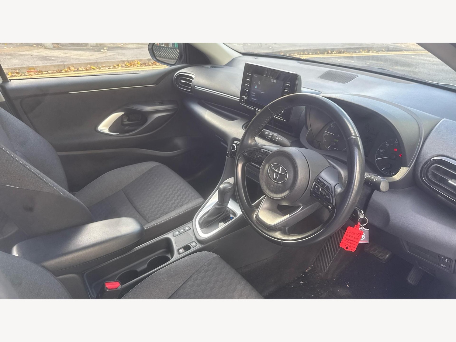 Used Toyota Yaris 2022 for sale - 76473483: Photo 12