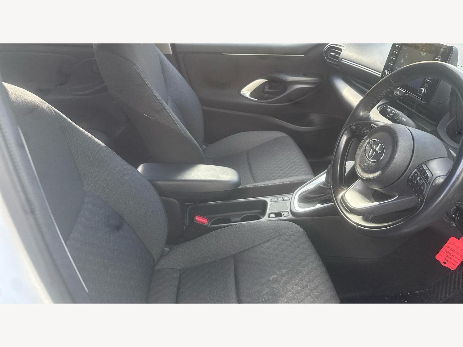 Used Toyota Yaris 2022 for sale - 76473483: Photo 13