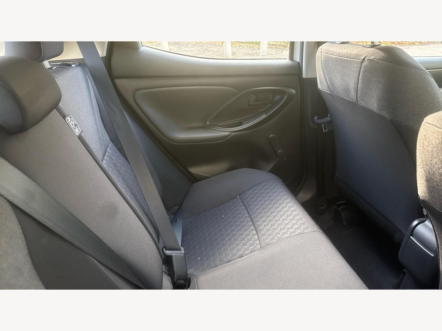 Used Toyota Yaris 2022 for sale - 76473483: Photo 14