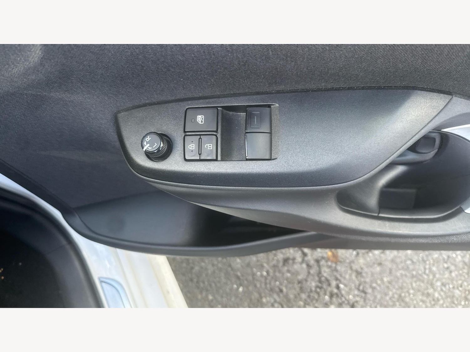 Used Toyota Yaris 2022 for sale - 76473483: Photo 22