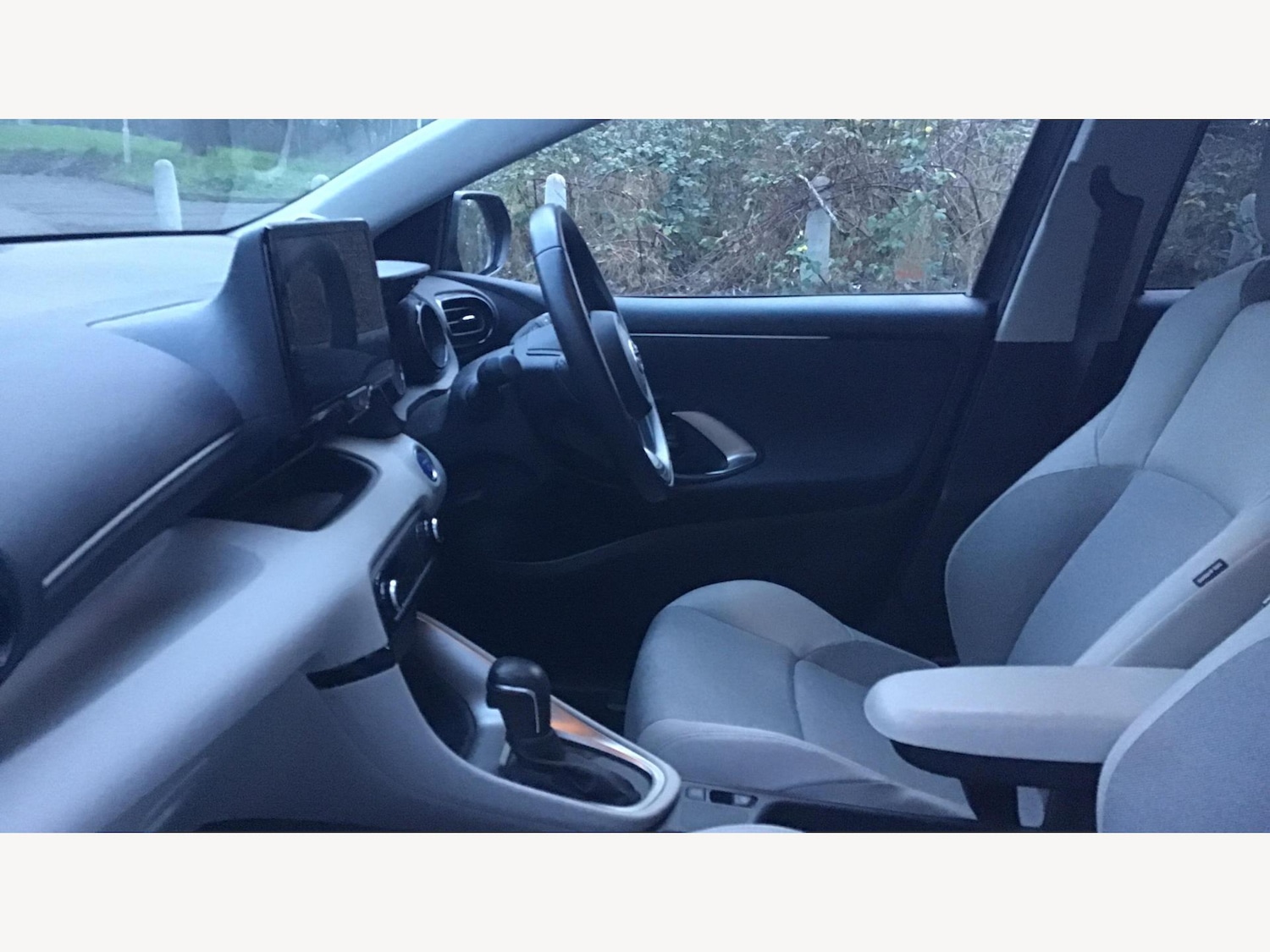 Used Toyota Yaris 2022 for sale - 77060251: Photo 12