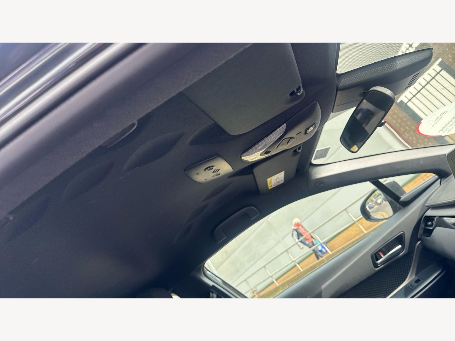 Used Toyota C-HR 2023 for sale - 78203891: Photo 21