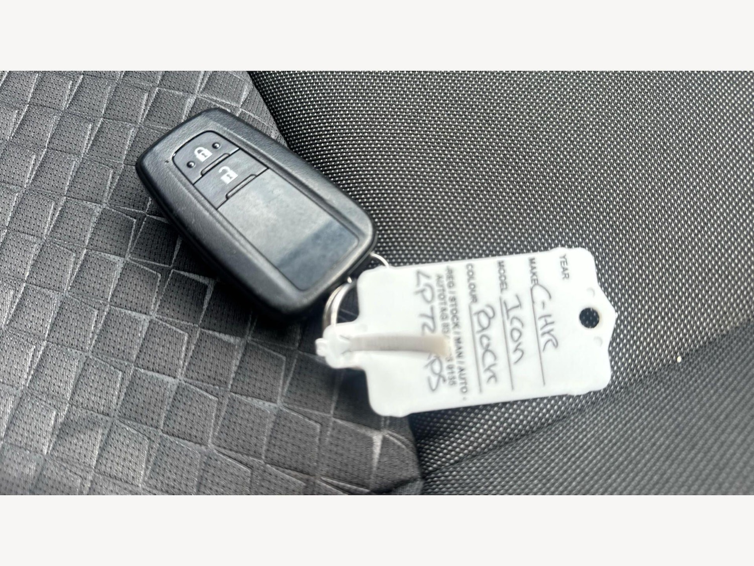 Used Toyota C-HR 2023 for sale - 78203891: Photo 30