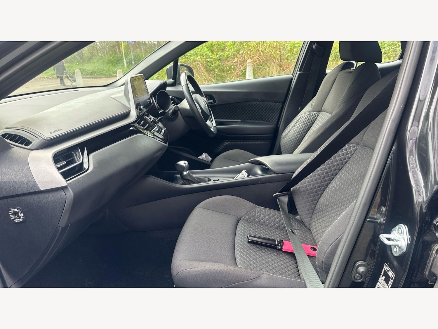 Used Toyota C-HR 2023 for sale - 78203891: Photo 7