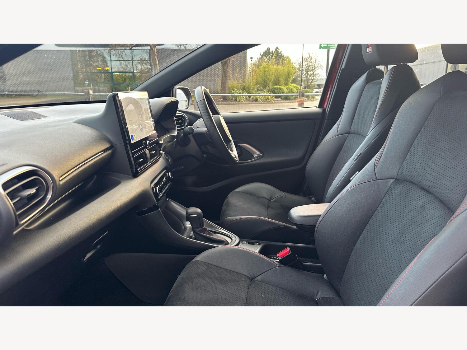 Used Toyota Yaris 2024 for sale - 77468964: Photo 12