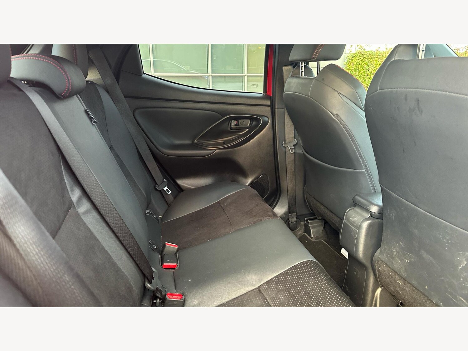 Used Toyota Yaris 2024 for sale - 77468964: Photo 14