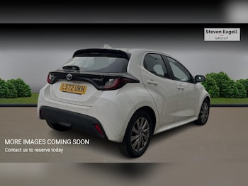 Used Toyota Yaris 2022 for sale - 76561573: Photo