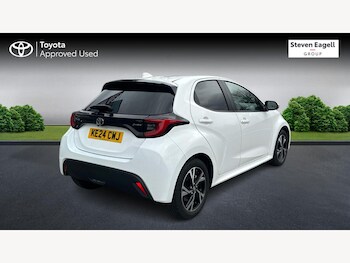 Used Toyota Yaris 2024 for sale - 78244985: Photo
